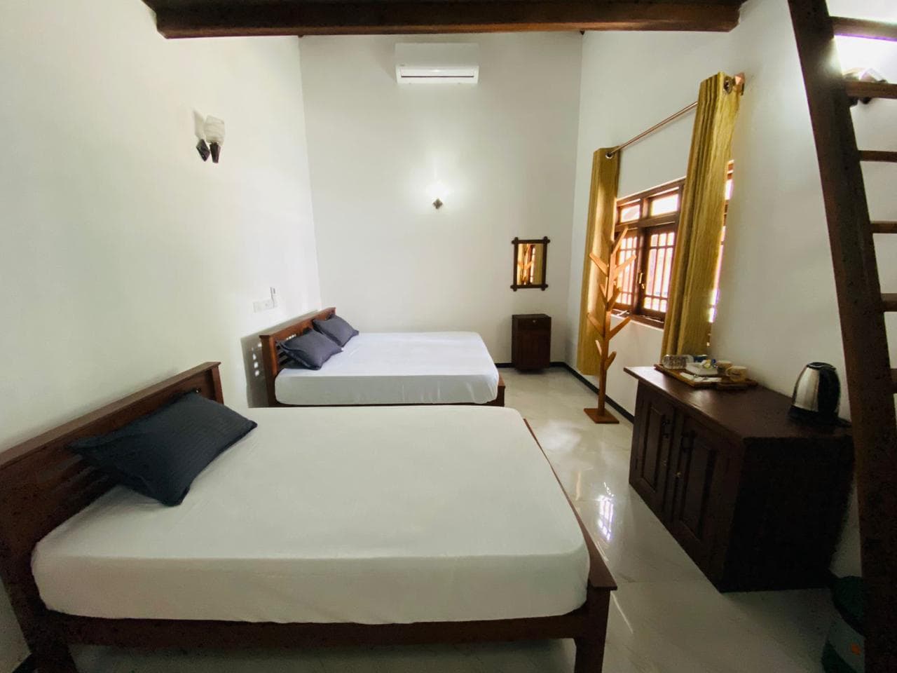 Deluxe Room Beds